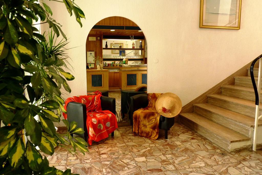Hotel Villa Del Bagnino Rimini Exterior photo